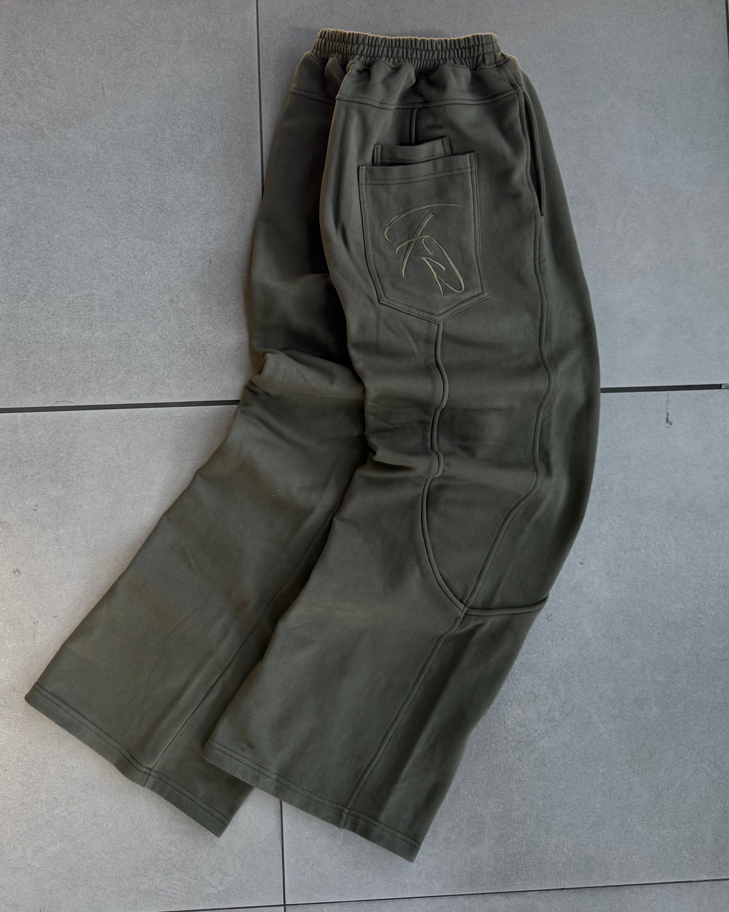 PANTALÓN C.D.C VERDE