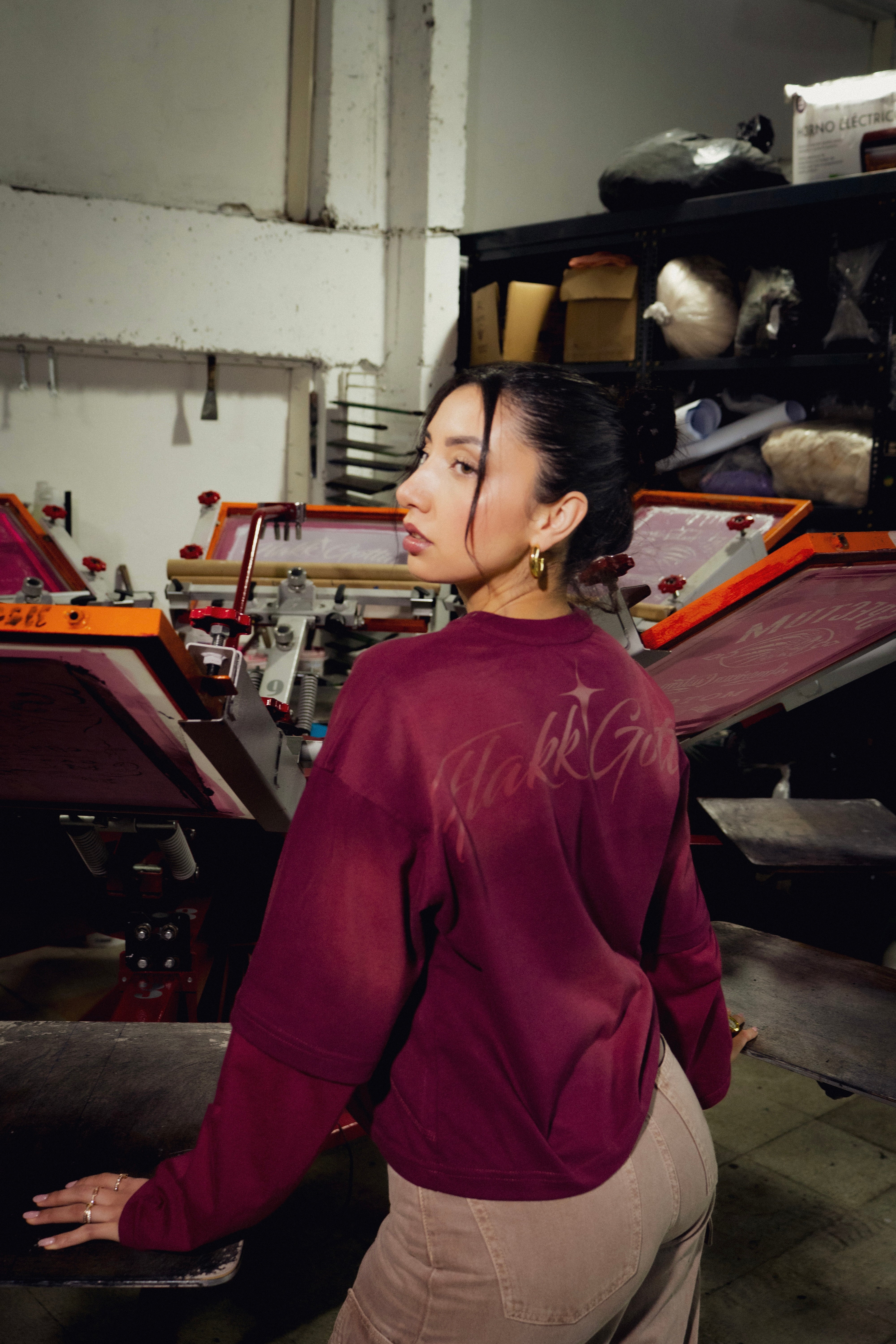 LONG SLEVEE 16:28 BURGUNDY LOGO